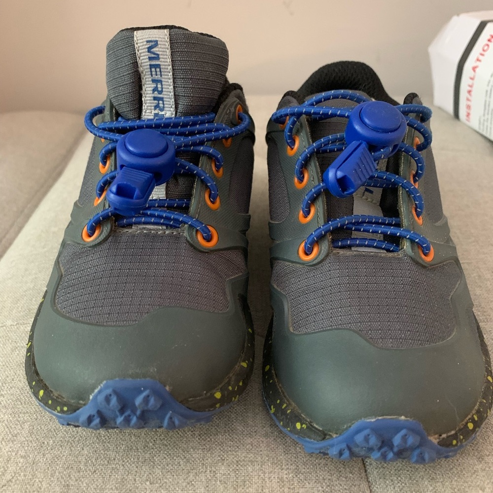 Merrell waterproof kids shoes size 10.5